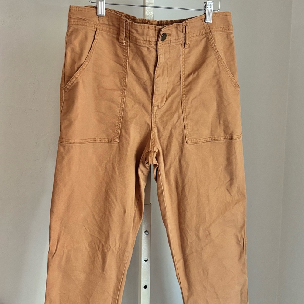 Knox Rose Elastic Waist Cargo Style Straight Leg Pants, Tan Medium - Picture 3 of 9